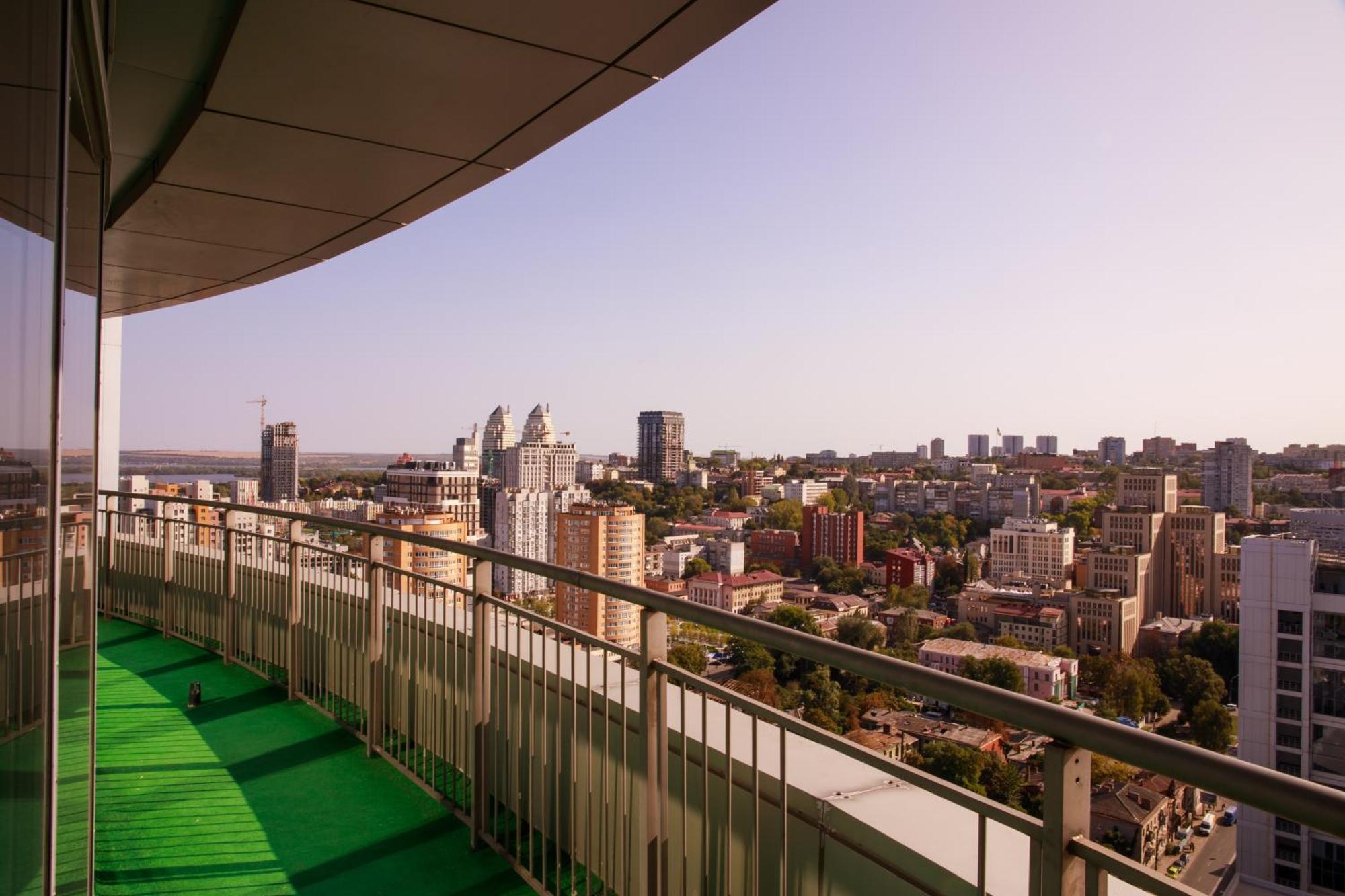 Skytech Most City Hotel 19 Floor Panoramic View Dnipro Exterior photo