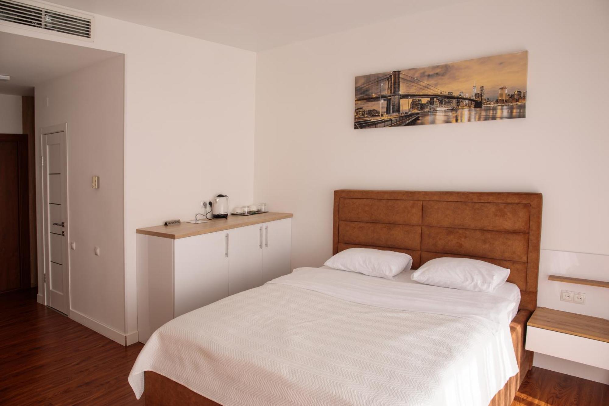 Skytech Most City Hotel 19 Floor Panoramic View Dnipro Exterior photo