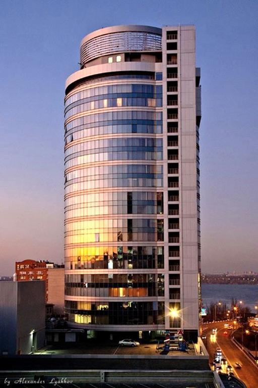 Skytech Most City Hotel 19 Floor Panoramic View Dnipro Exterior photo